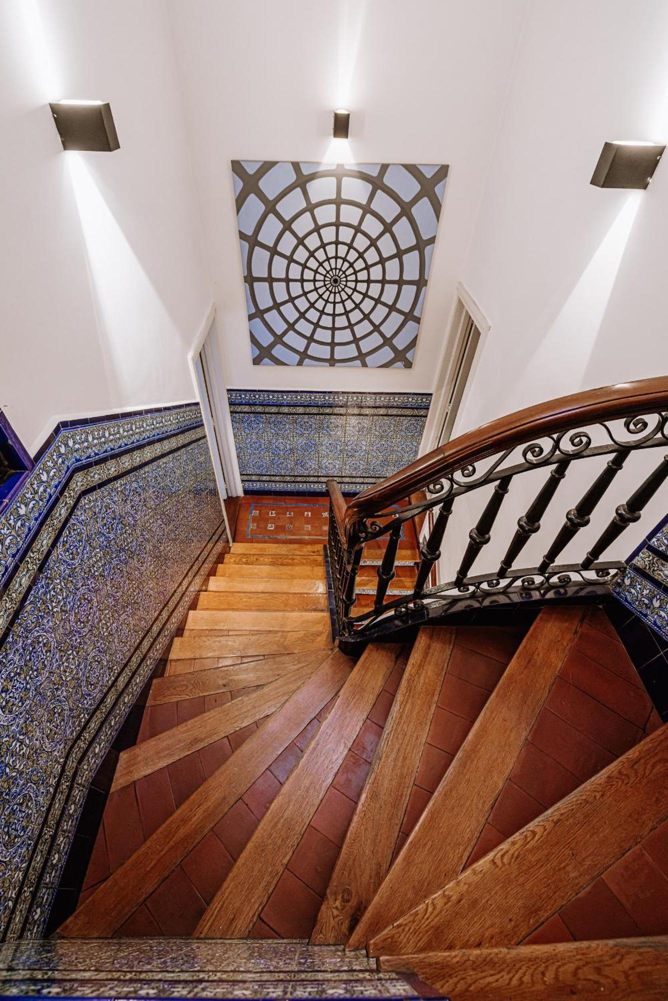 Luxurious 19th Century Mansion With Jacuzzy Y Cine Holiday home *