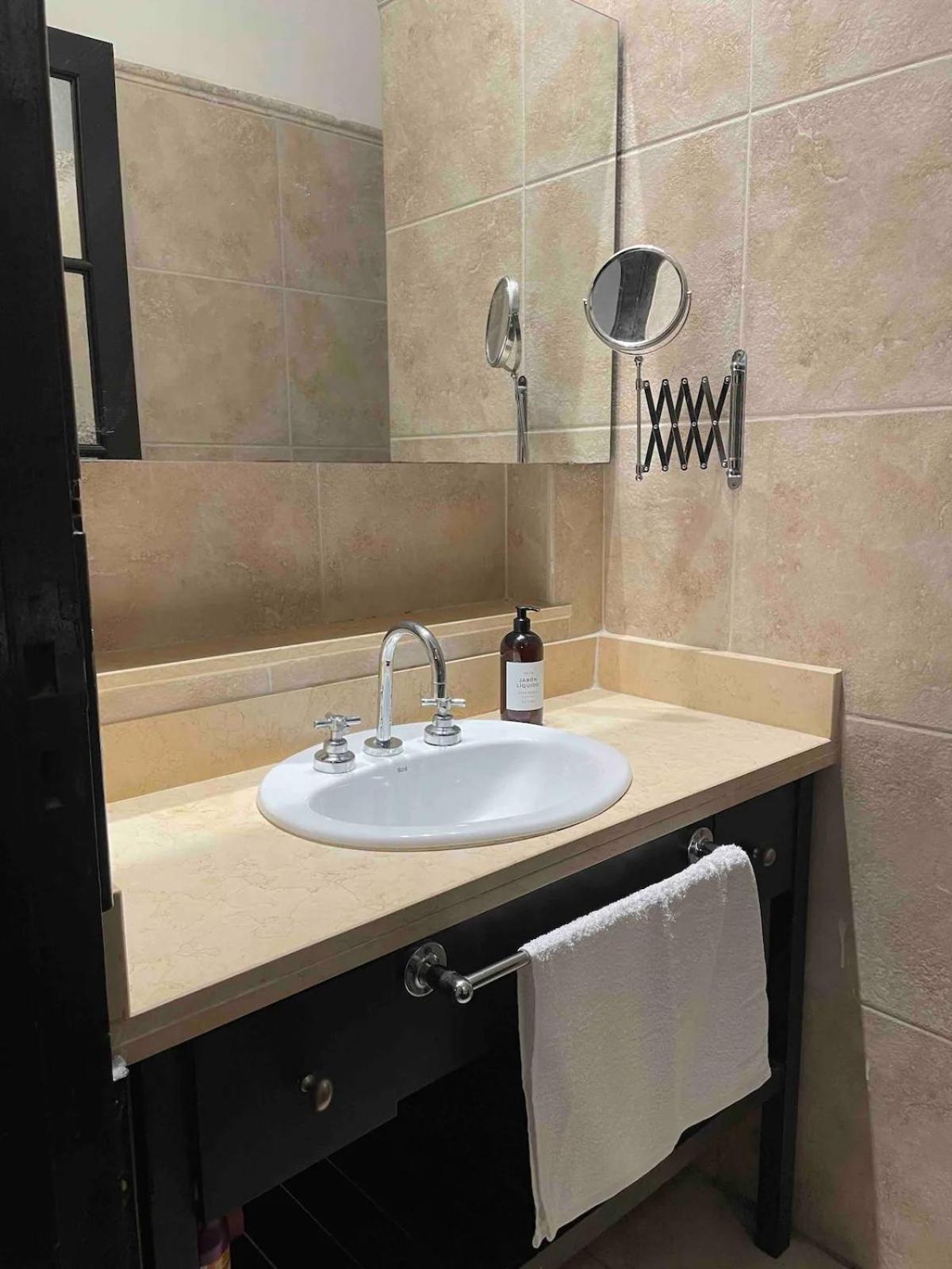 Apartment Cerca Del Botanico, Conversion A Dolar Oficial Venta *