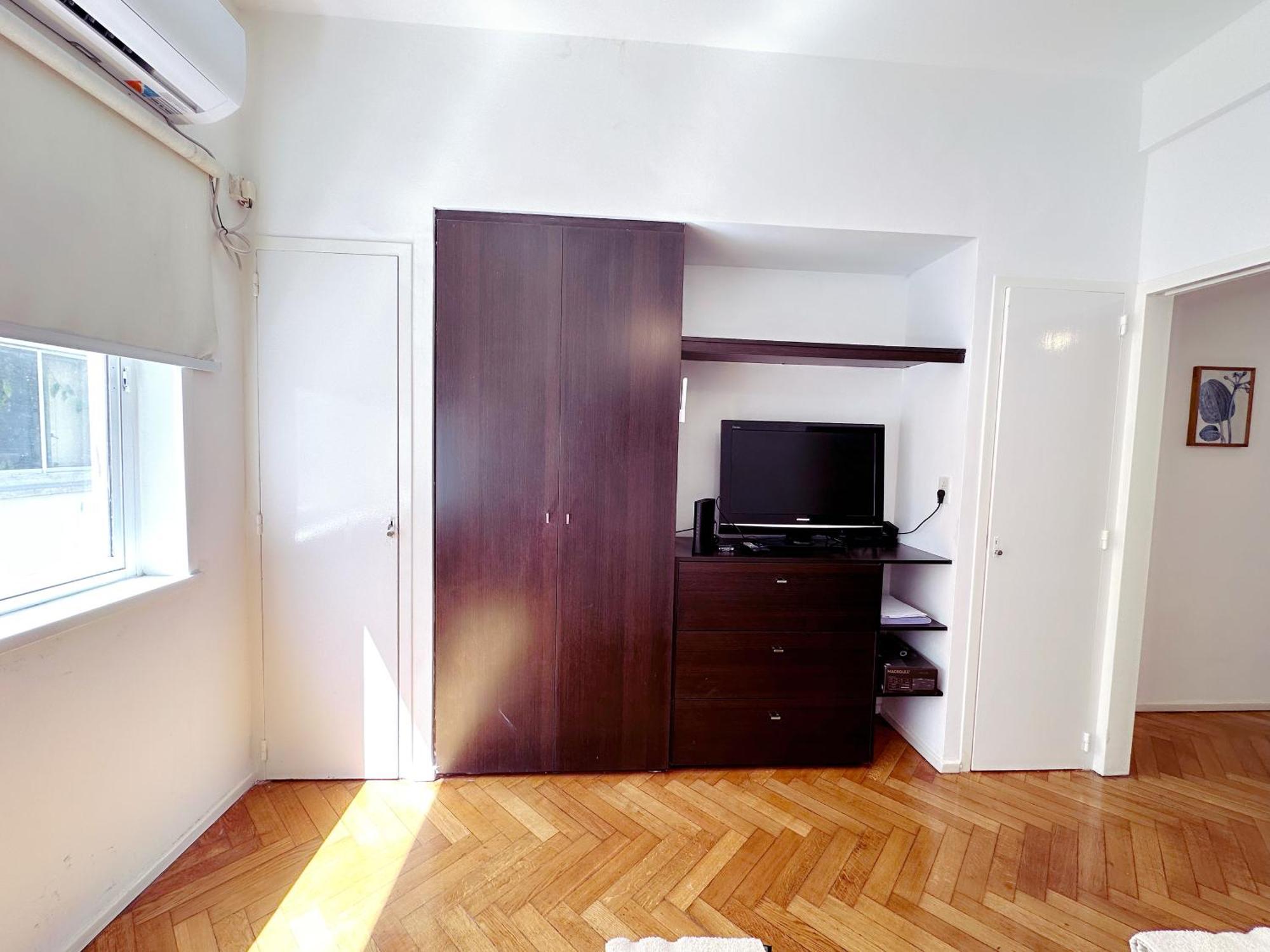 Apartment Amplio Monoambiente En Microcentro Buenos Aires