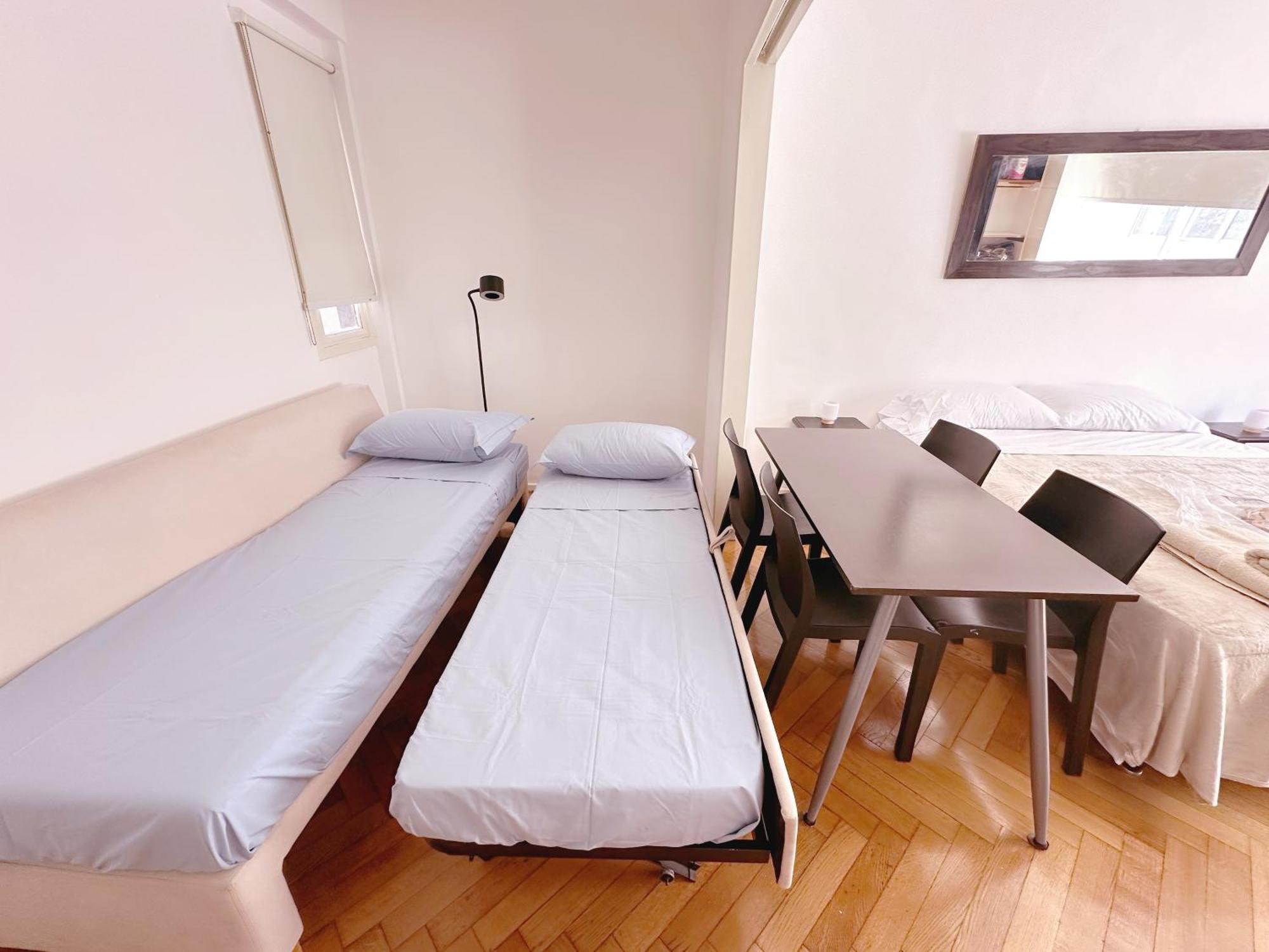 Amplio Monoambiente En Microcentro Apartment *