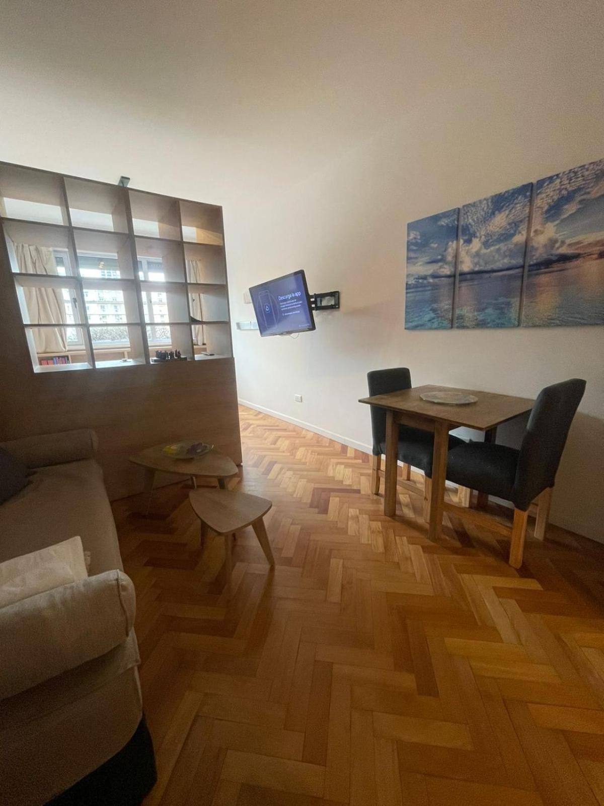 Obelisco Cerca Sobre Av 9 De Julio Apartment Buenos Aires