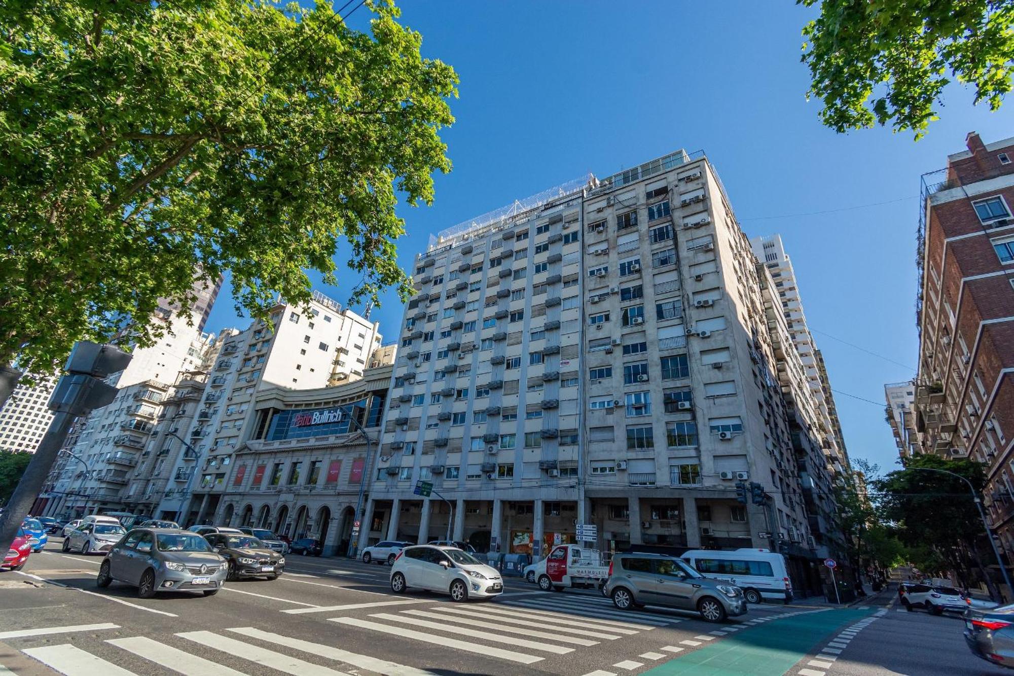 Impecable Estudio En Retiro, En Av. Libertador Apartment *