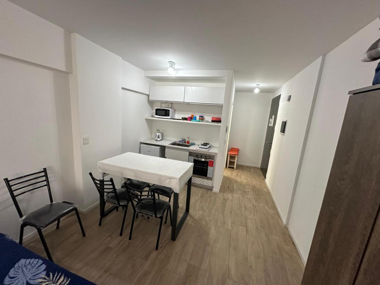 Apartment River Plate, Movistar Arena, Embajada *