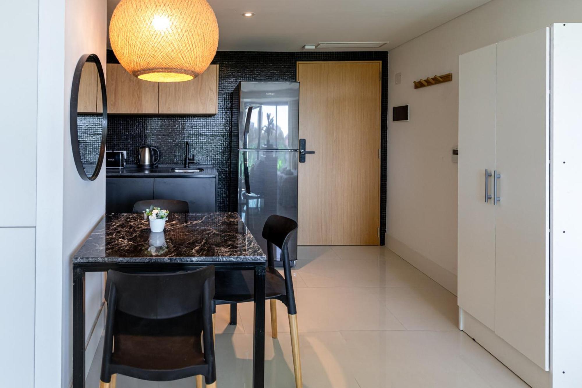 Apartment Fliphaus Armenia - Lux Lofts Botanico *