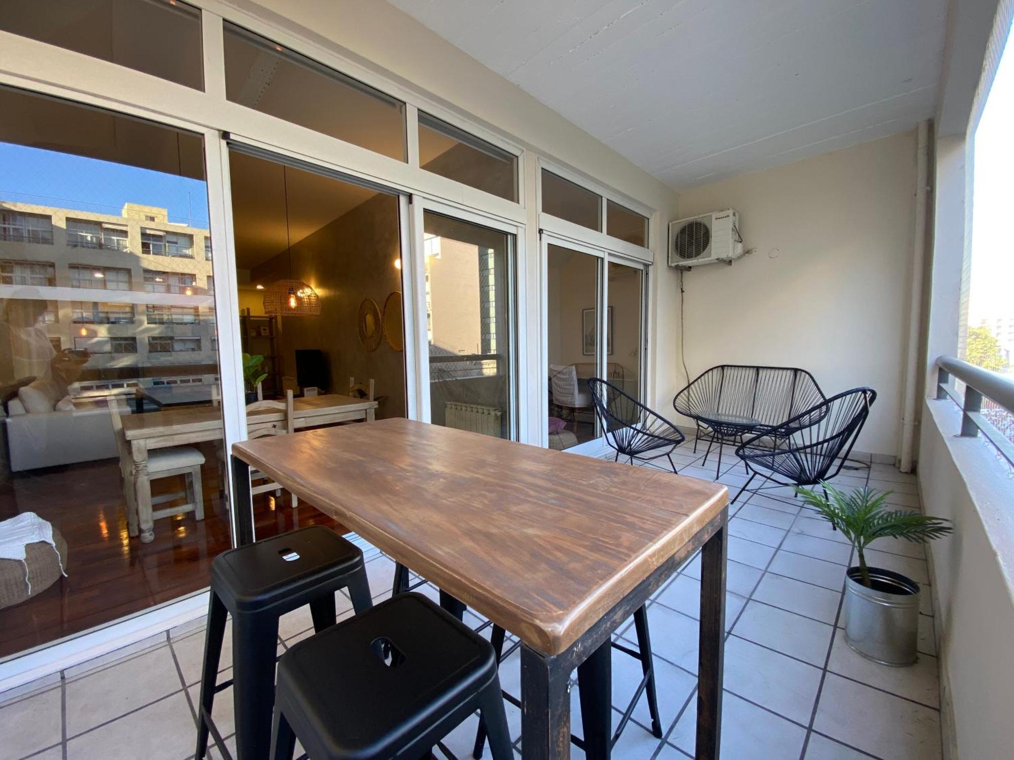 Terrace Bliss Elegant & Cozy Retreat Apartment *