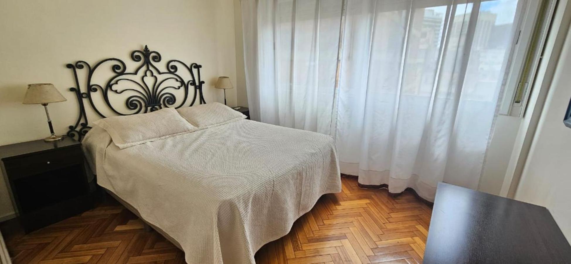 Downtown, Holiday And Shopping! Just A Few Meters From Florida Street, Apartment