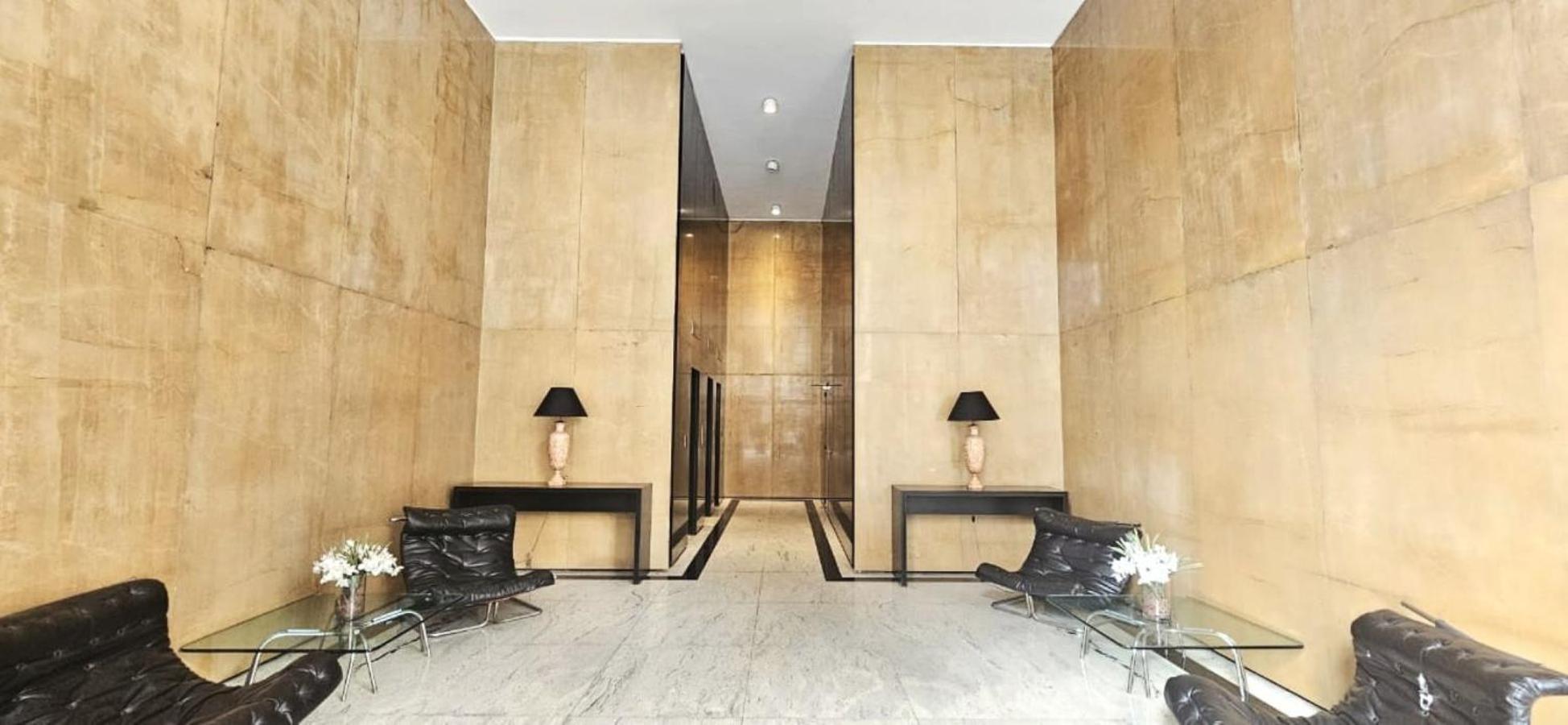 Downtown, Holiday And Shopping! Just A Few Meters From Florida Street, Buenos Aires