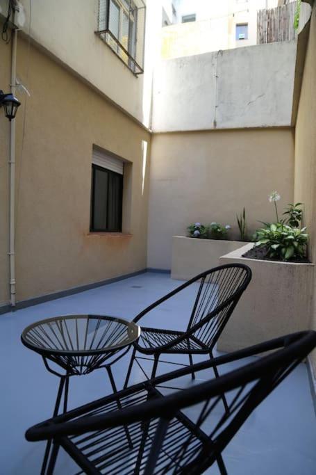 Departamento En El Centro De Con Terraza * Buenos Aires