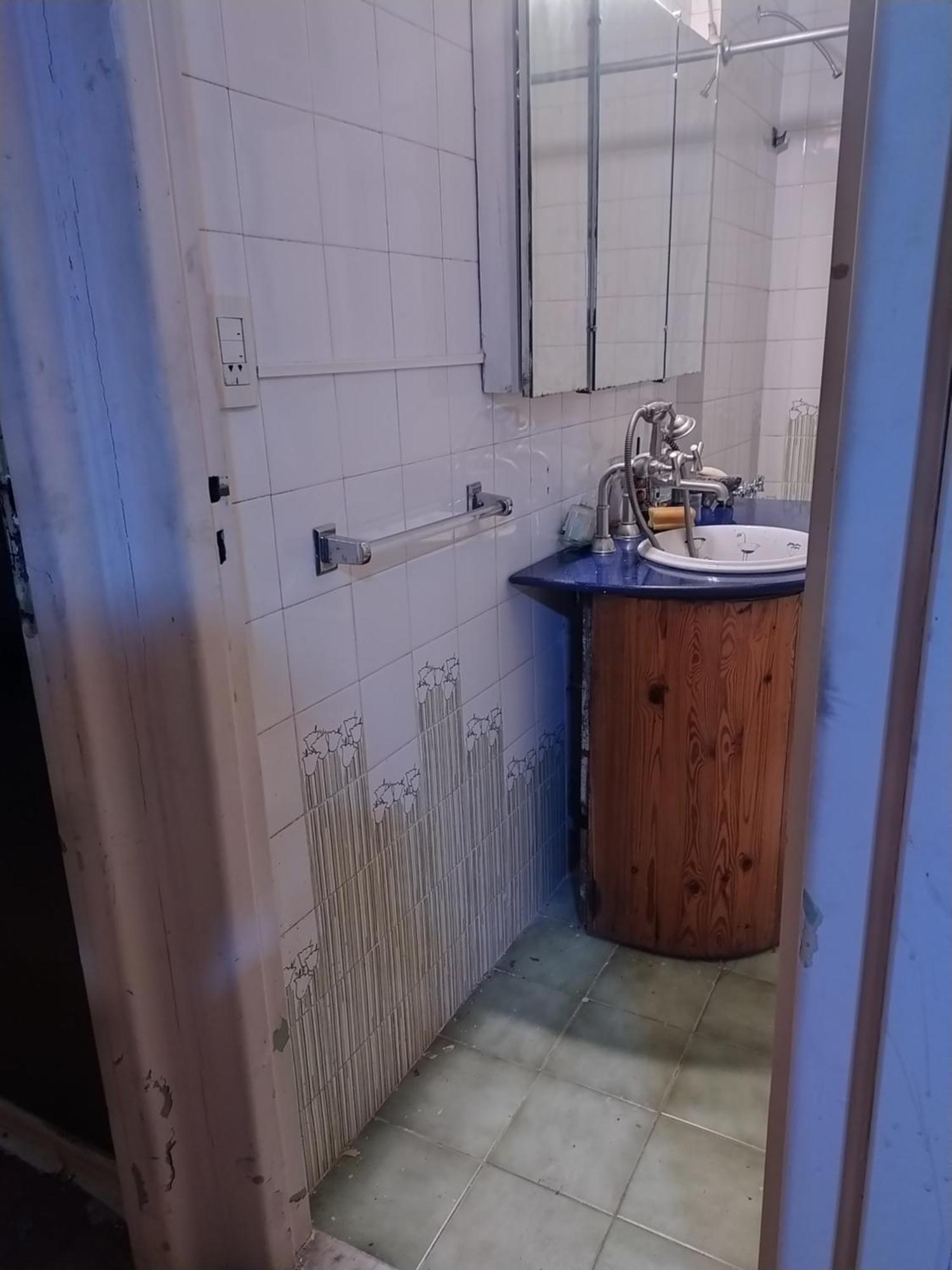 Departamento Con Balcon Al Frente 5 Ambientes Y Jardin Apartment