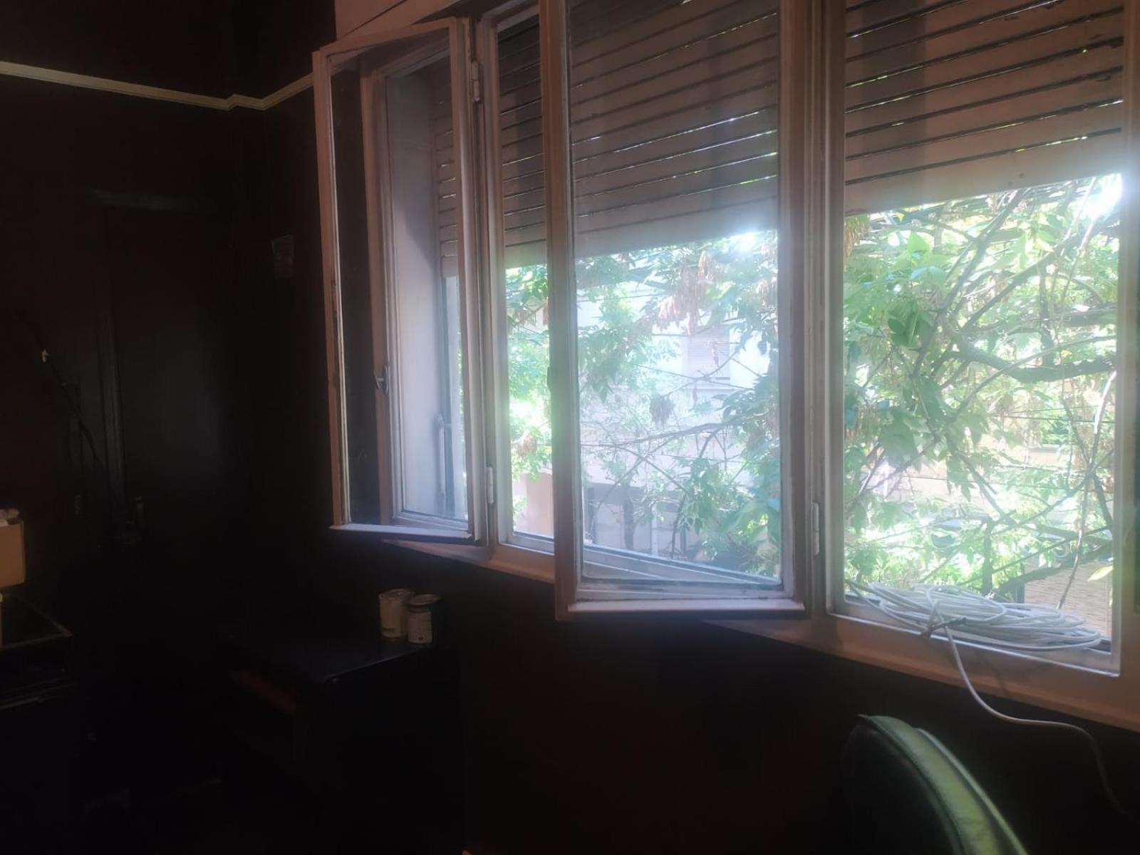 Apartment Departamento Con Balcon Al Frente 5 Ambientes Y Jardin *