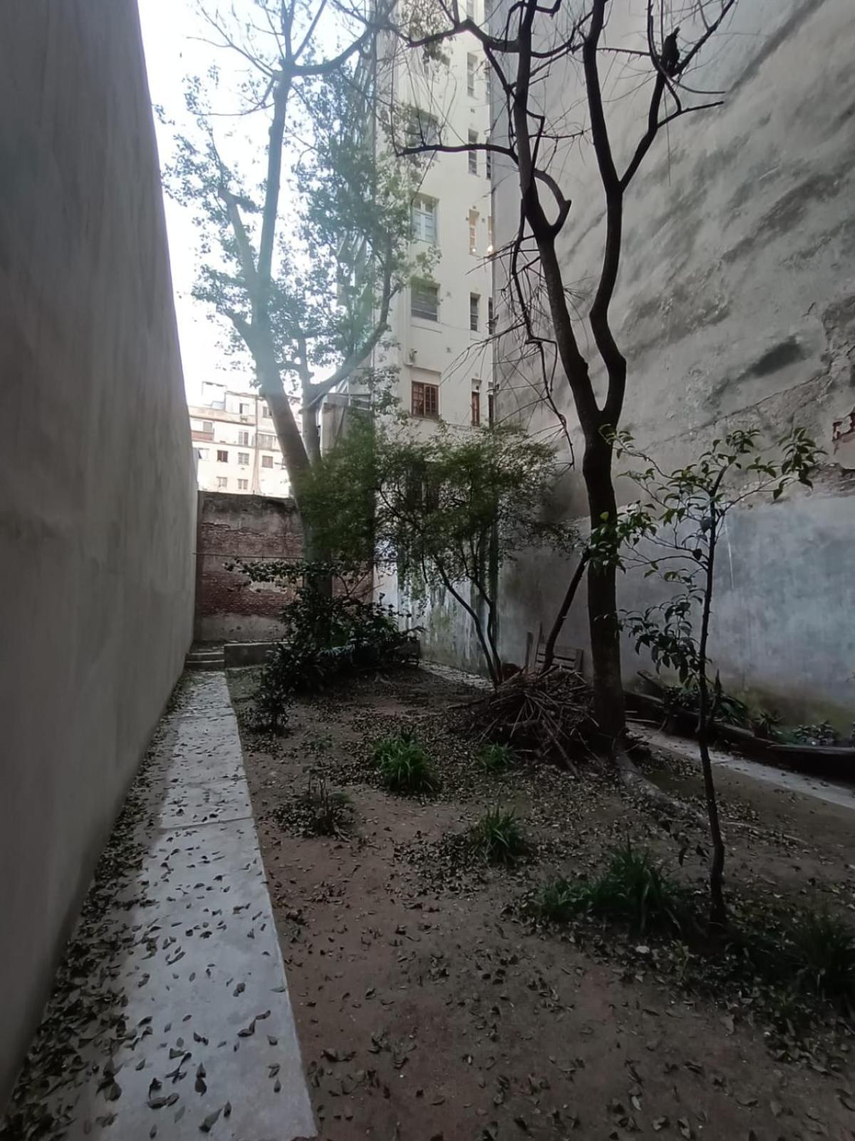 Departamento Con Balcon Al Frente 5 Ambientes Y Jardin Apartment Buenos Aires