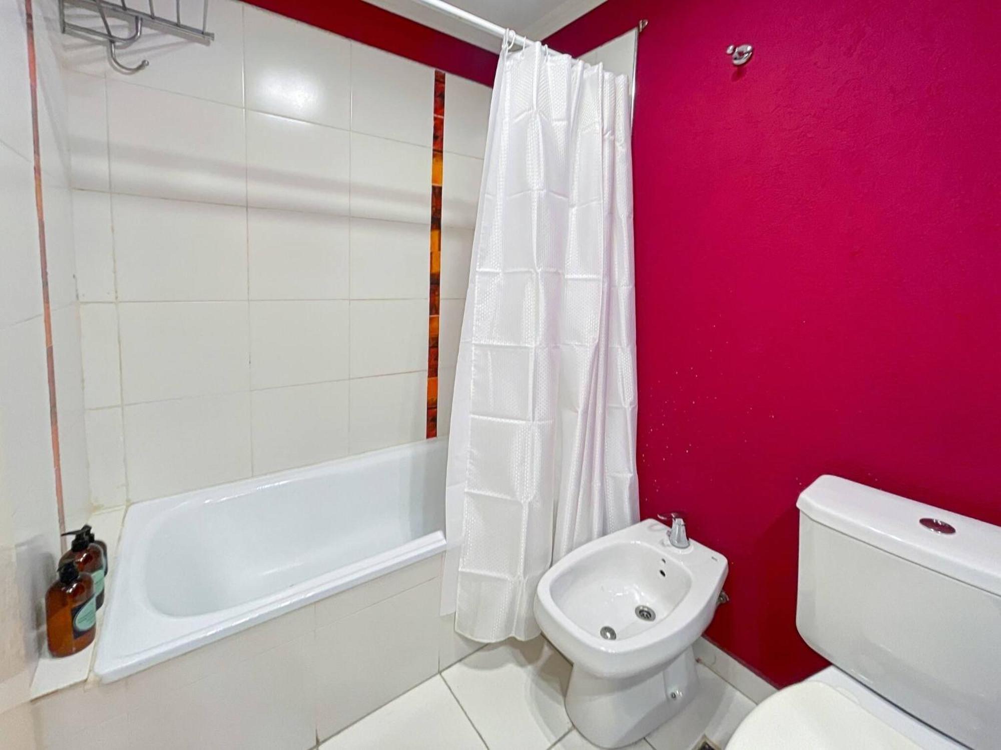 Comfort And Style Just Steps From Fundacion Favaloro * Buenos Aires