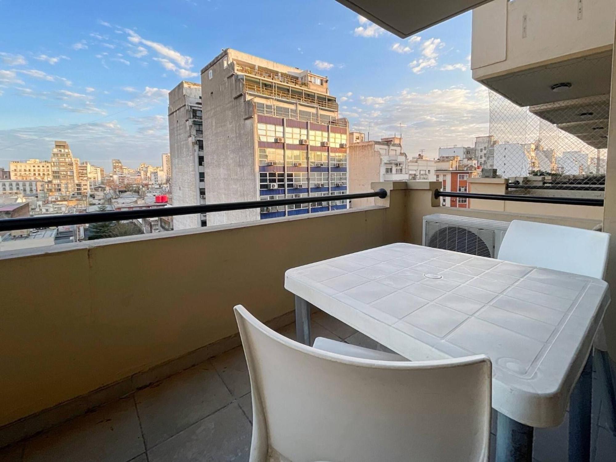 Comfort And Style Just Steps From Fundacion Favaloro * Buenos Aires