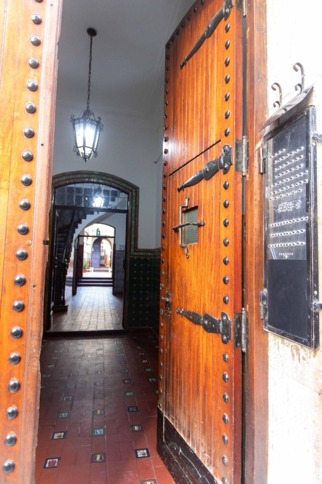 Palacio Andaluz Casa Rivadavia *