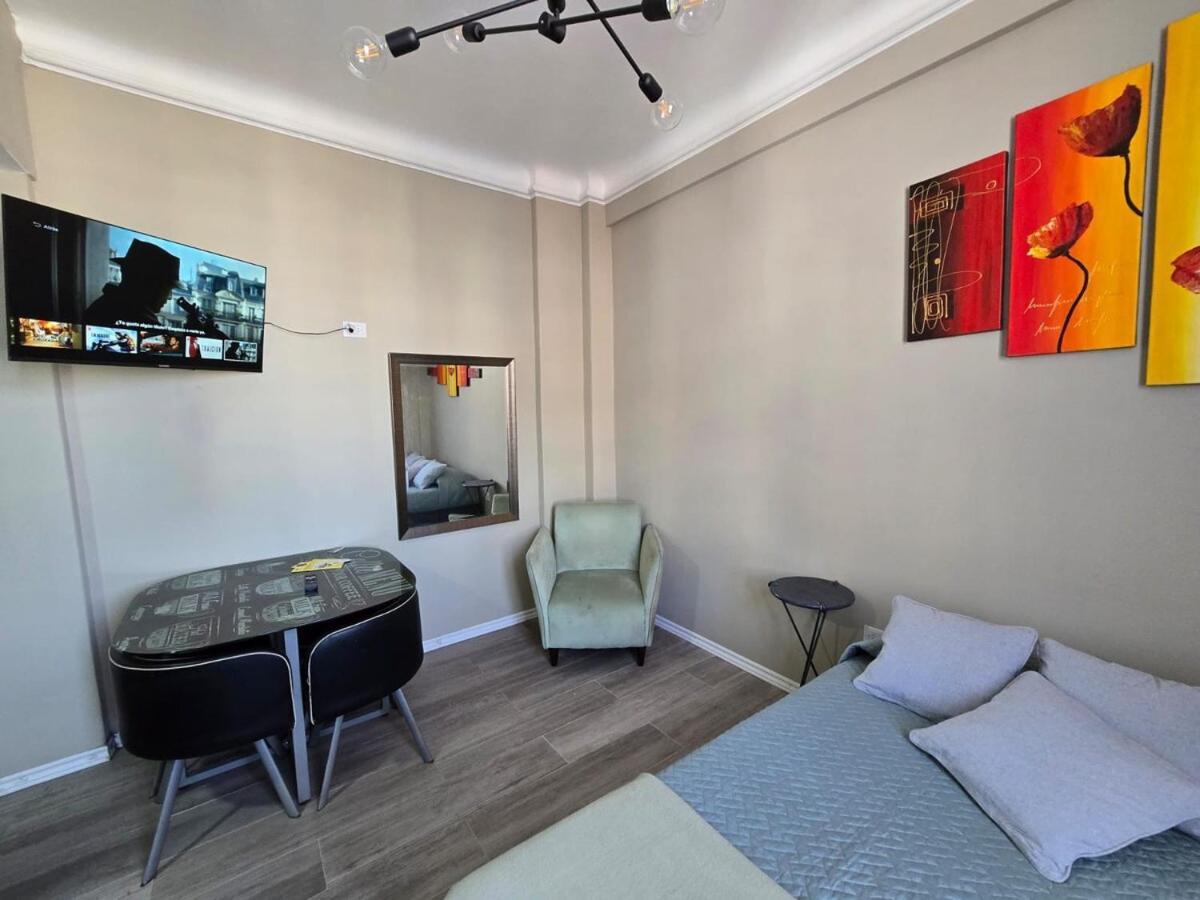 Lavalle Apartment *
