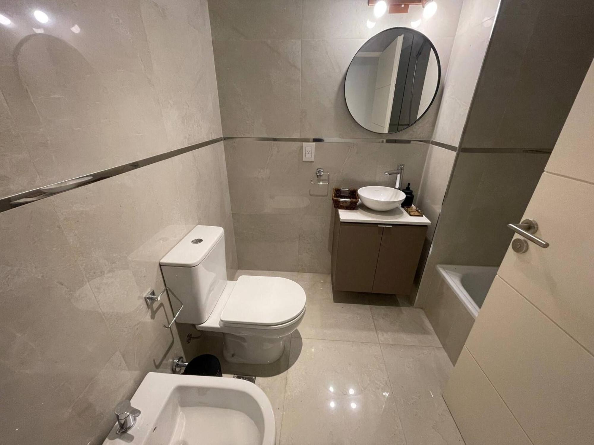 Apartment In San Telmo- Paseo De La Cisterna 330