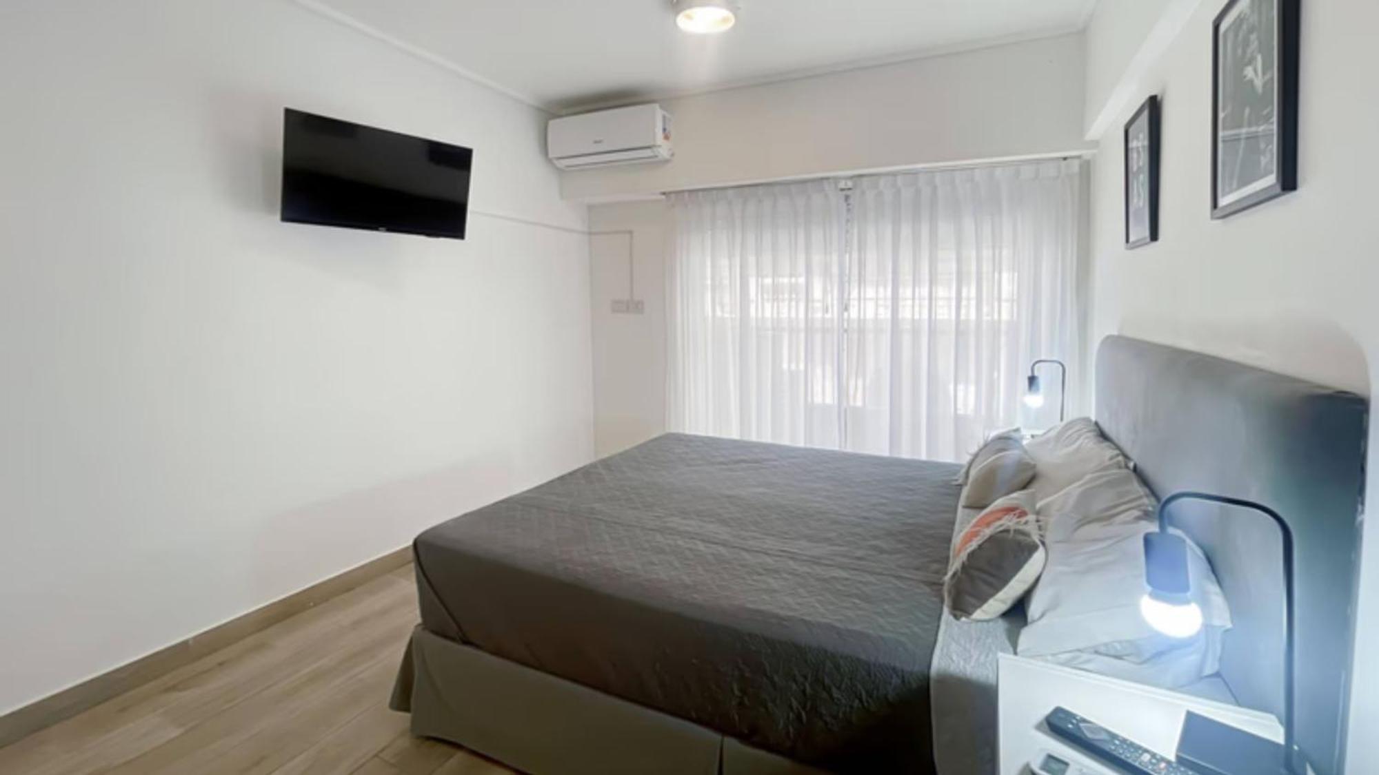 Modern With Amenities In The Heart Of The -u13 Apartment