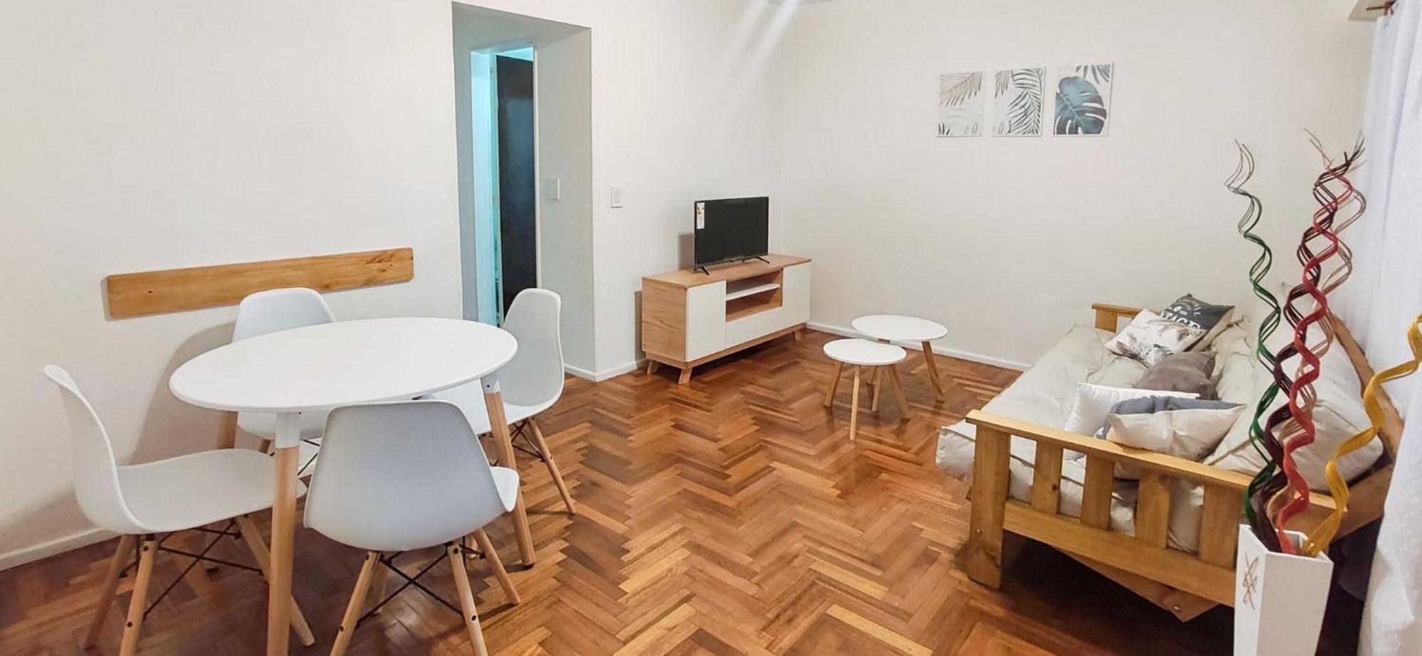 Charming In The Heart Of Unbeatable Comfort Apartment *