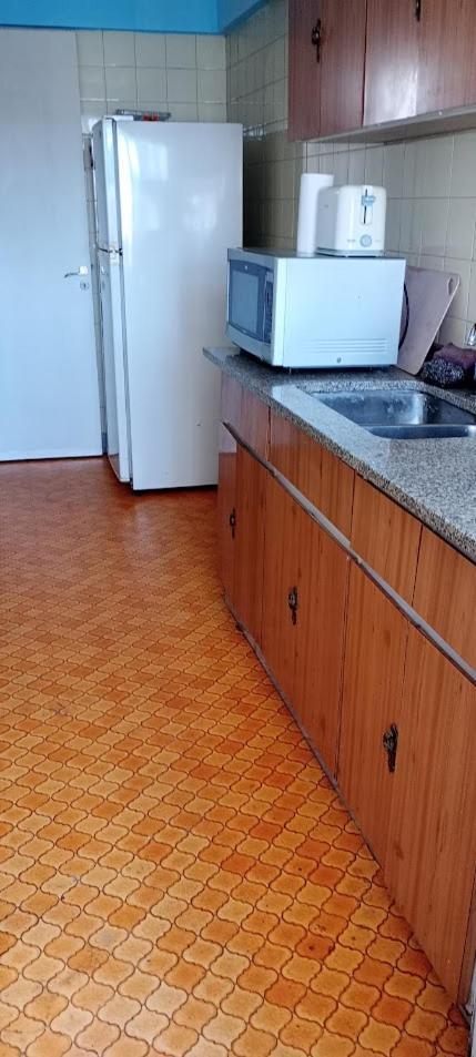 Apartamento El Leon , En La Boca Del Subte D Y En Plena Av Cabildo