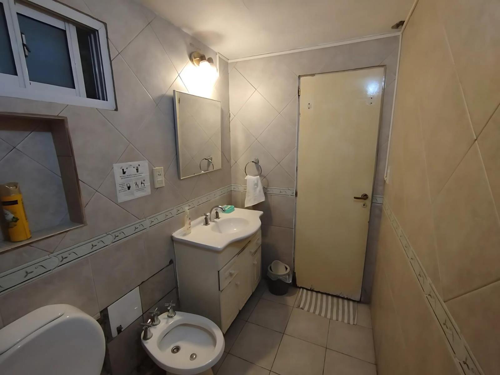 Habitacion Minimalista 2 Homestay Buenos Aires