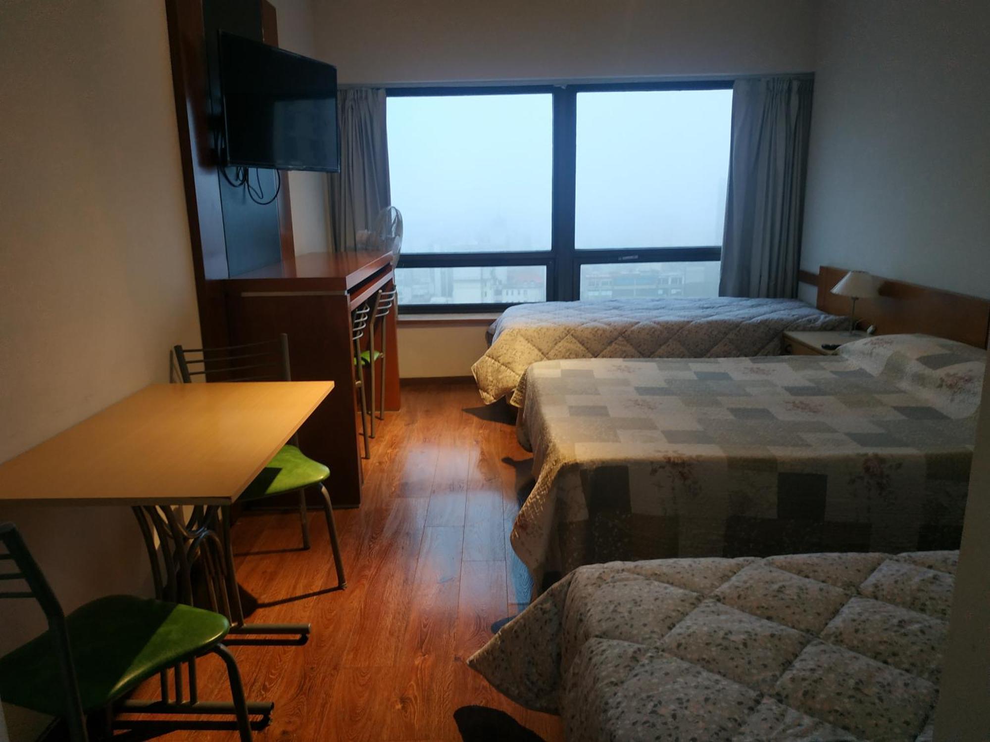 Departamento En Microcentro. Hermosa Vista De La Ciudad Y El Rio
