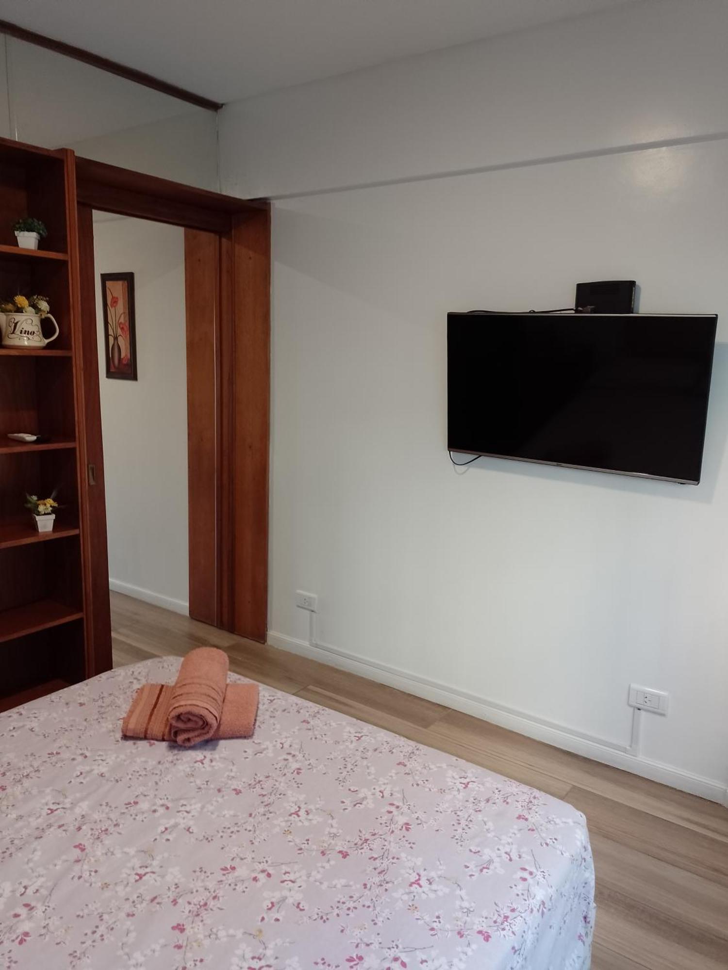 4 Aparts En El Mismo Edificio, Excelente Ubicacion Apartment