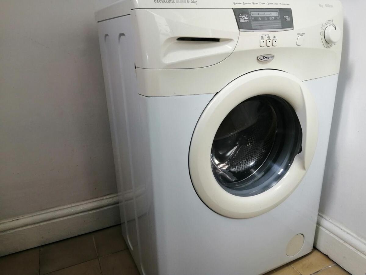 Centrally Located In Apartment *