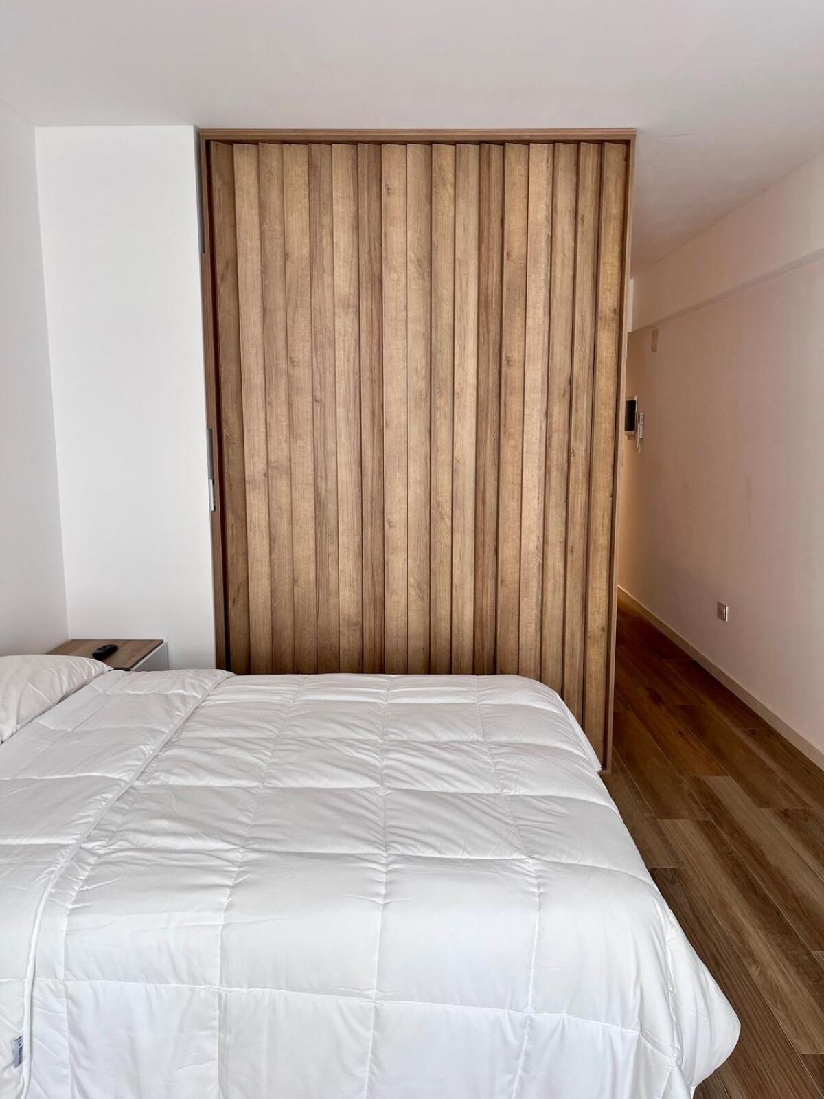 Hollywood Premium Suite, Pool, Cowork Wifi Hp, Pkg Apartment
