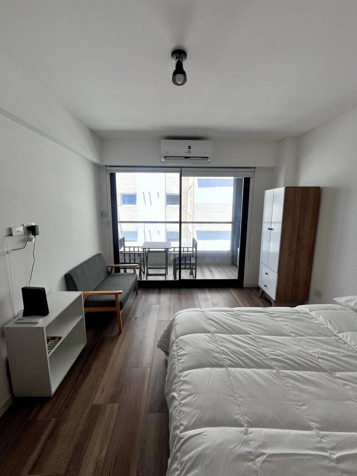 Hollywood Premium Suite, Pool, Cowork Wifi Hp, Pkg Apartment *