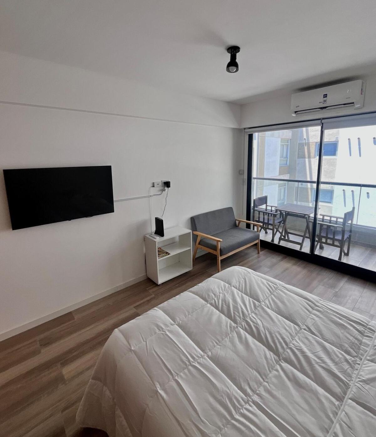 Apartment Hollywood Premium Suite, Pool, Cowork Wifi Hp, Pkg
