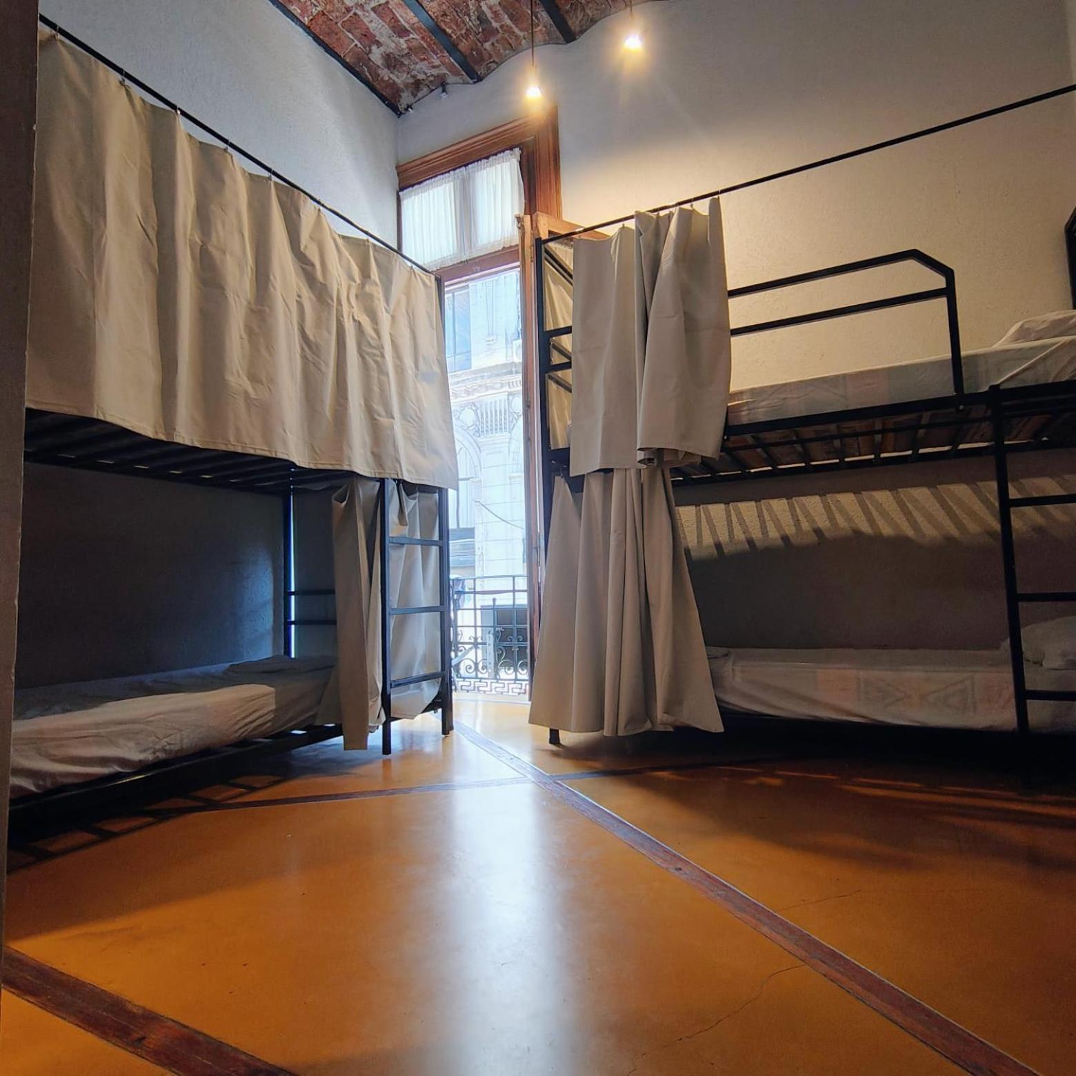 Hostel Parla