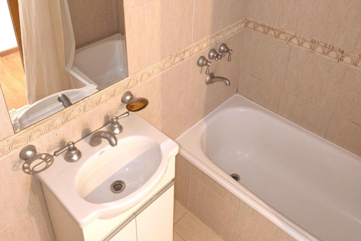 Apartment Atractivo 3 Ambientes Con Estilo, Balcon Y Luz *