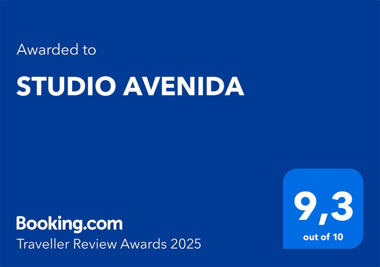 Avenida Apartment *
