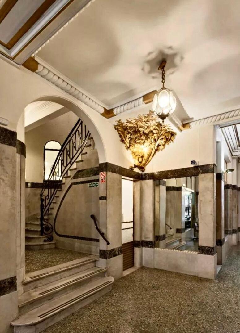Edificio Bencich Apartment *