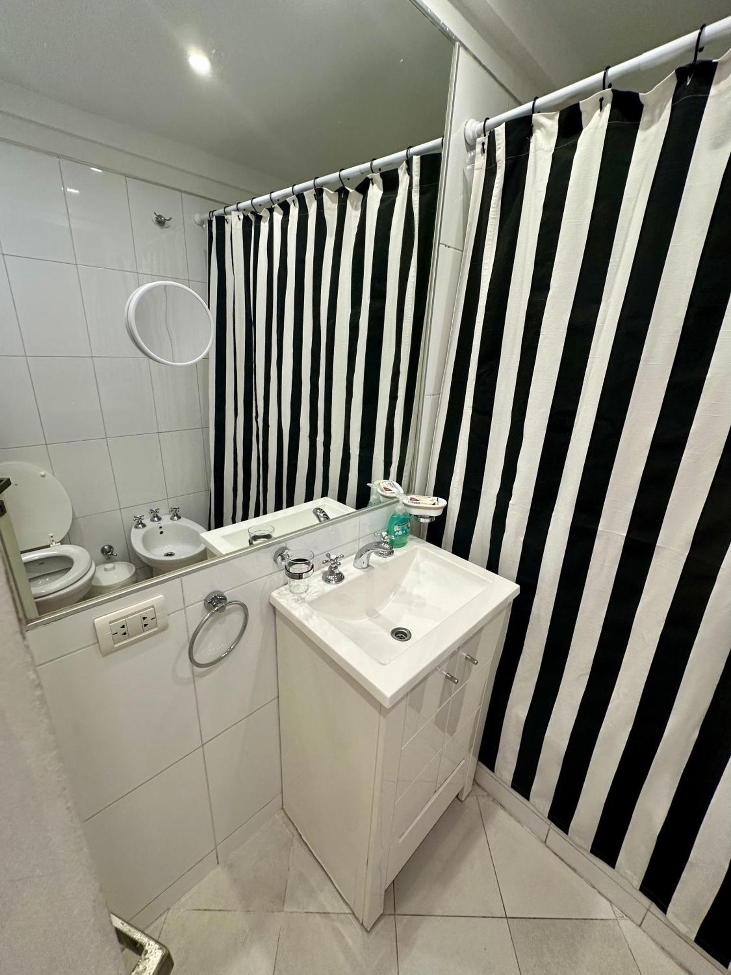 Apartment Cozy In The Heart Of Recoleta