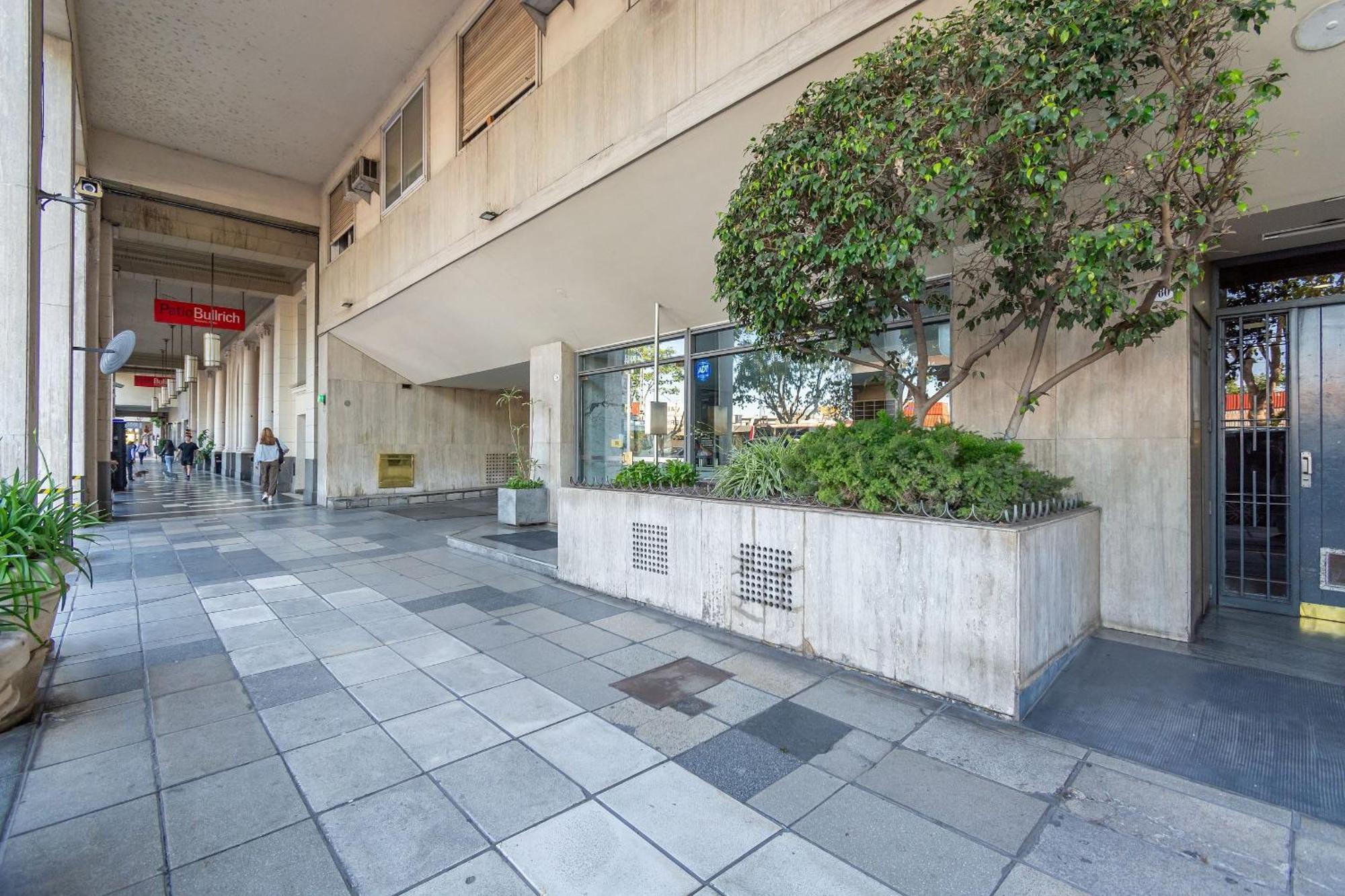Impecable Estudio En Retiro, En Av. Libertador Buenos Aires