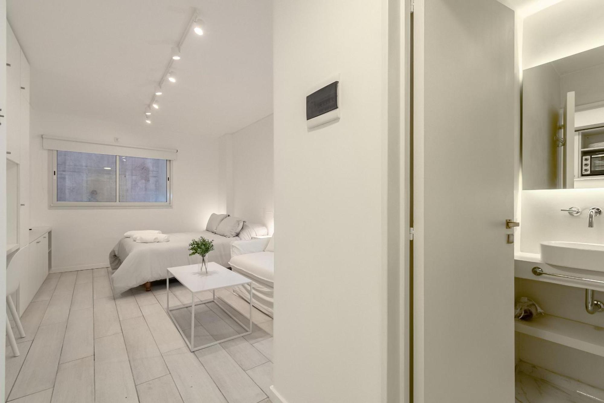 Apartment Impecable Estudio En Retiro, En Av. Libertador Buenos Aires