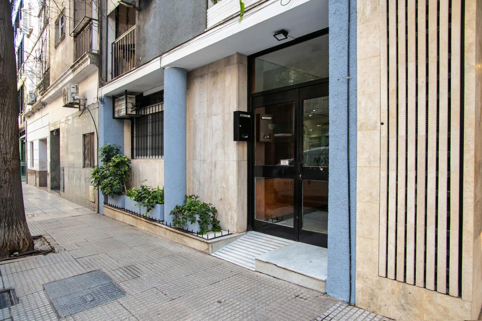 Comodo Estudio Y Ubicacion En Recoleta * Buenos Aires