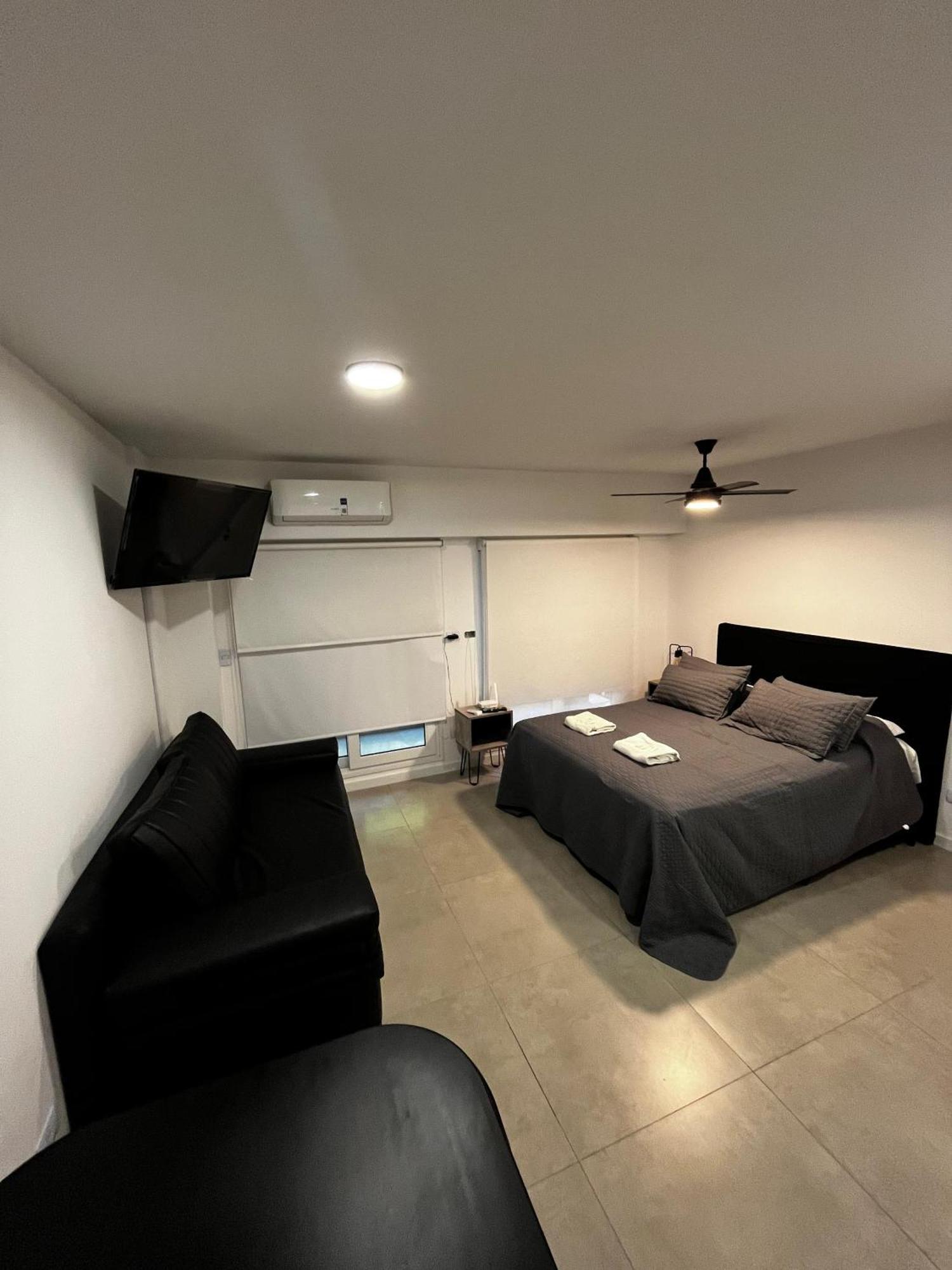 Apartamento Monoambiente Amoblado Con Heladera Y Cocina *