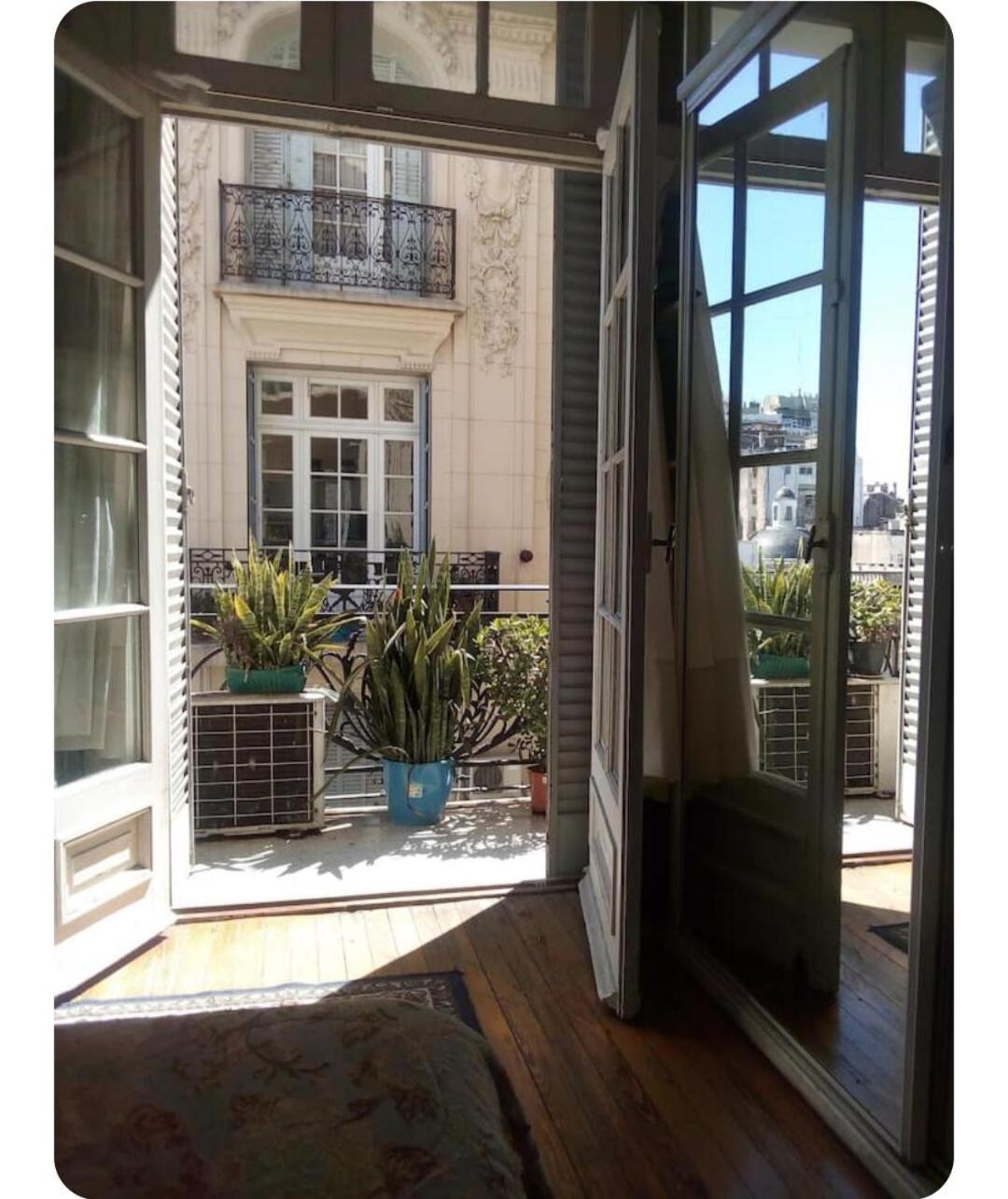 Homestay Residencia Sarandi, Grades Cuartos Privados En *