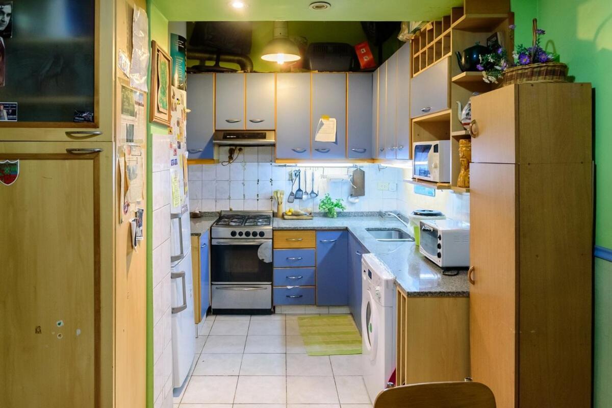 Residencia Sarandi, Grades Cuartos Privados En * Buenos Aires