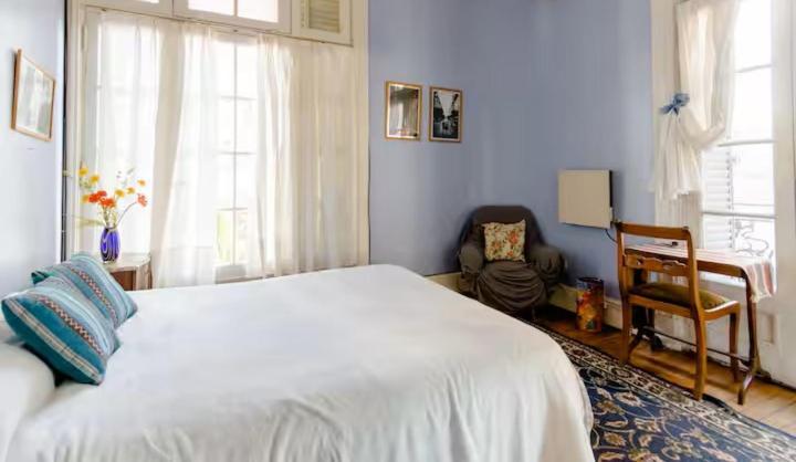 Residencia Sarandi, Grades Cuartos Privados En *