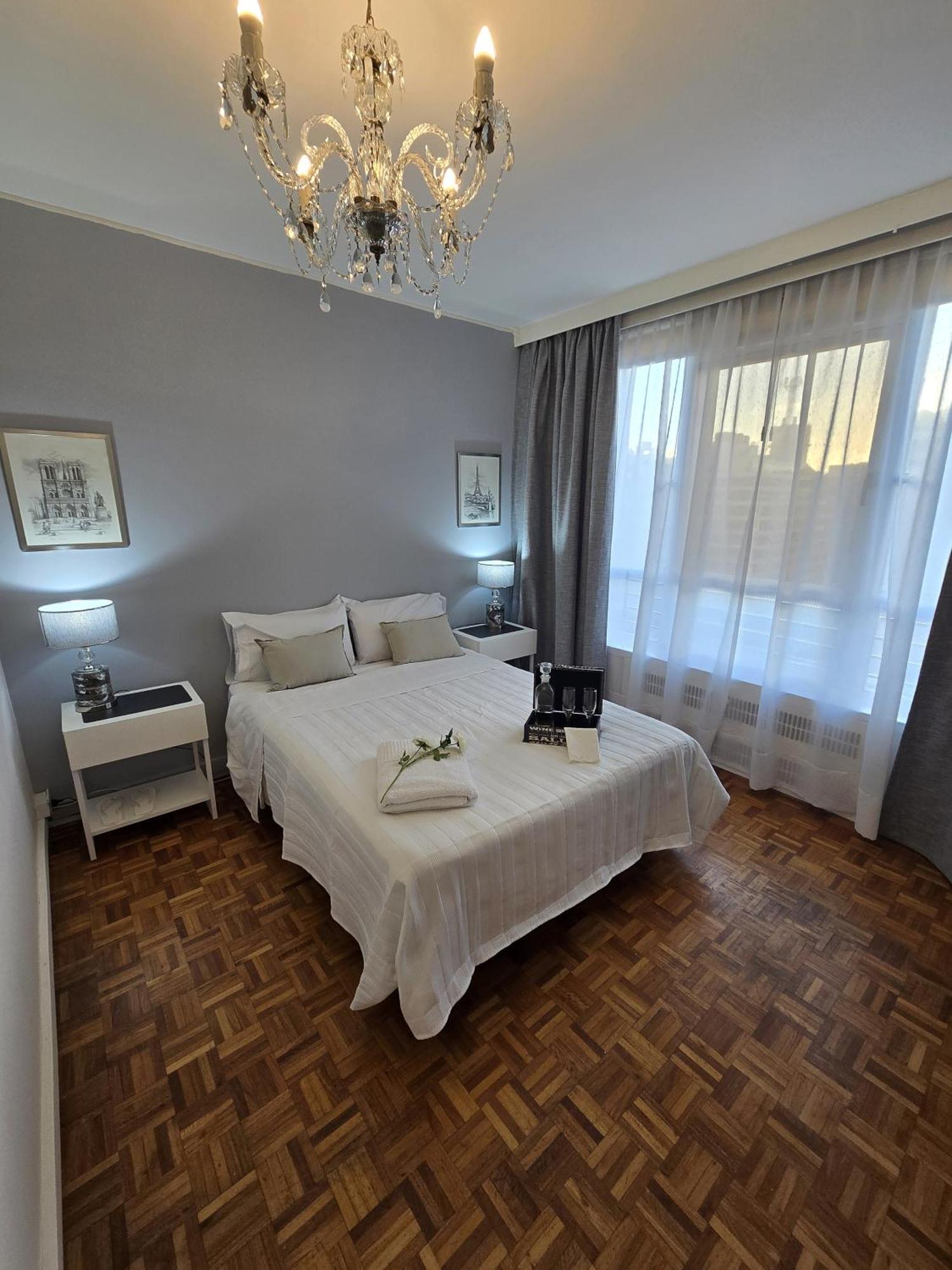 Apartment Fashion And Travel Pacifico
