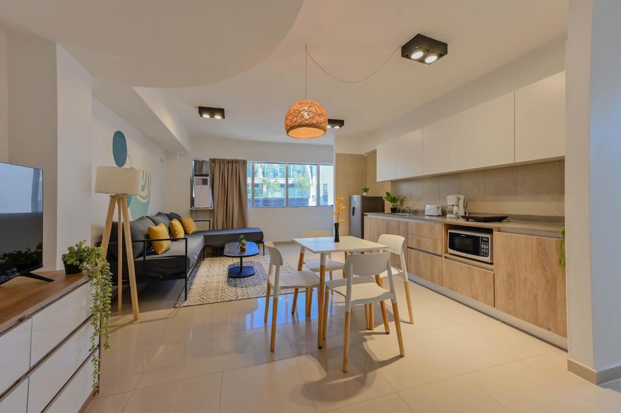 Mansion Mitre 'a' - 4 Pax Duplex Gym & Jacuzzi Apartment *