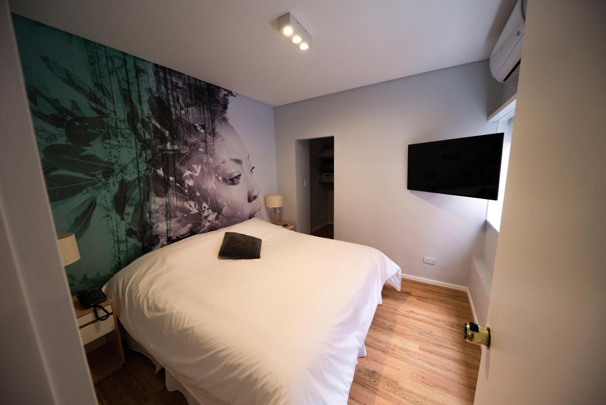 Hotel By Clh