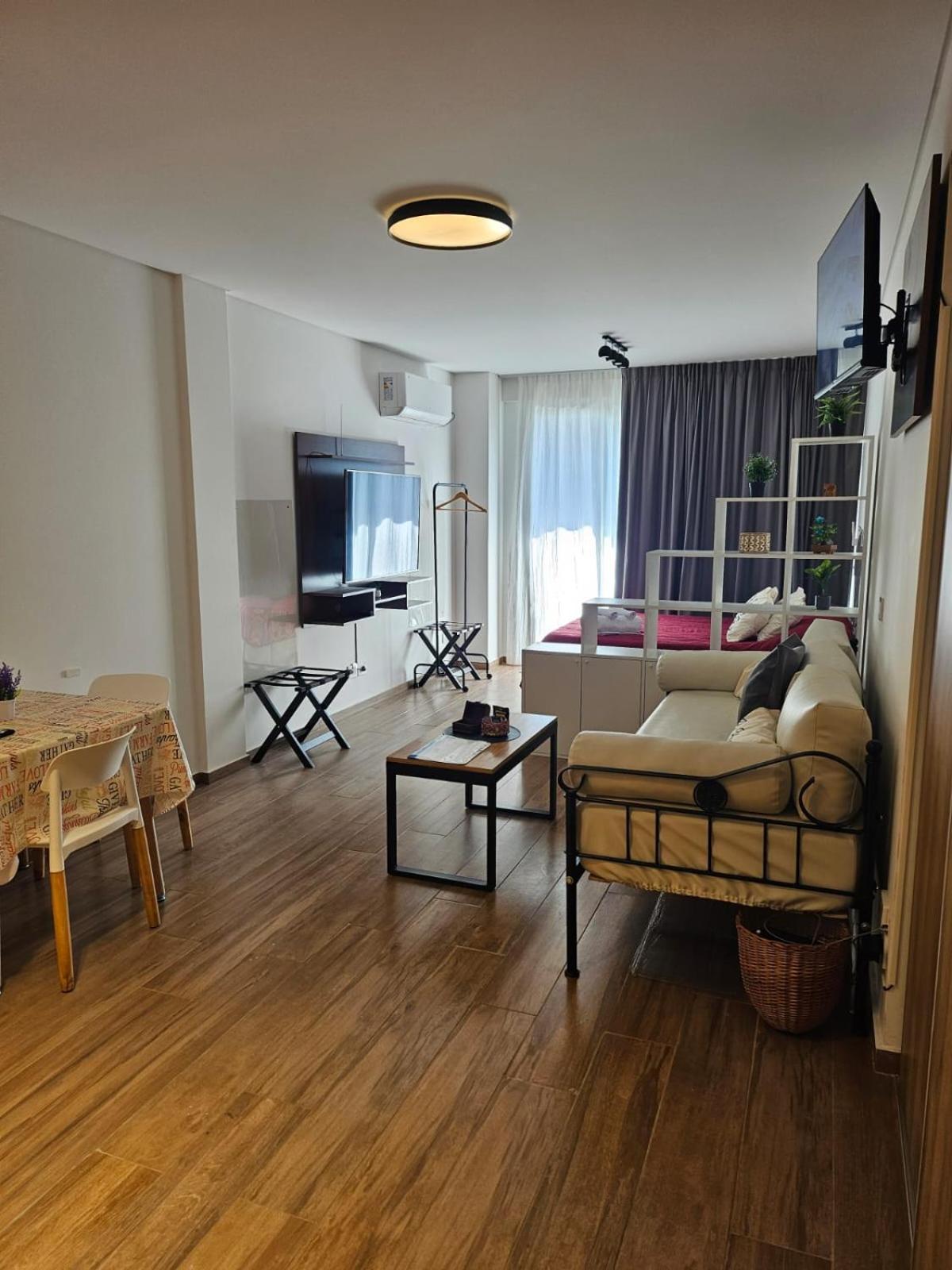 Amplio Y Hermoso Departamento En