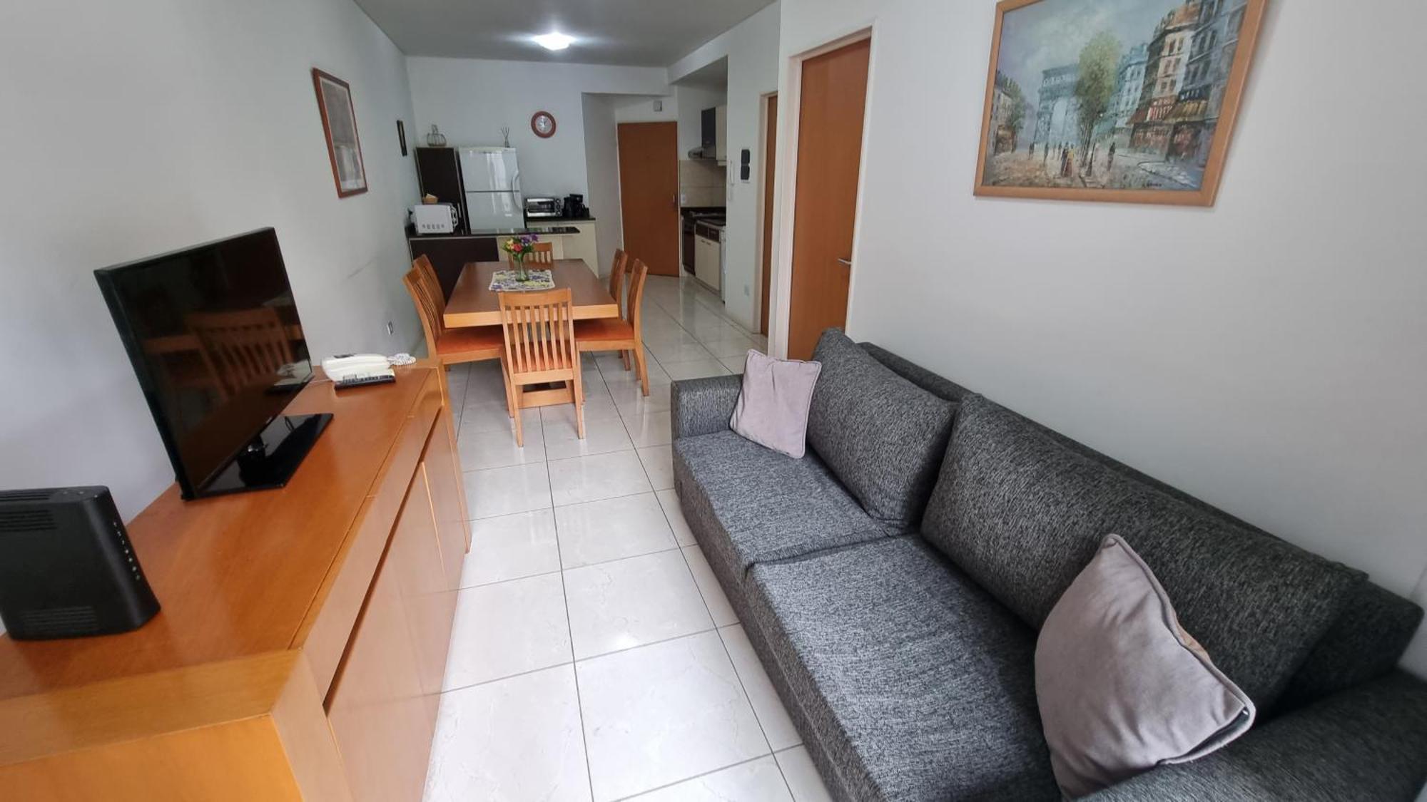Moderno Departamento De Dos Ambientes Con Balcon En Almagro