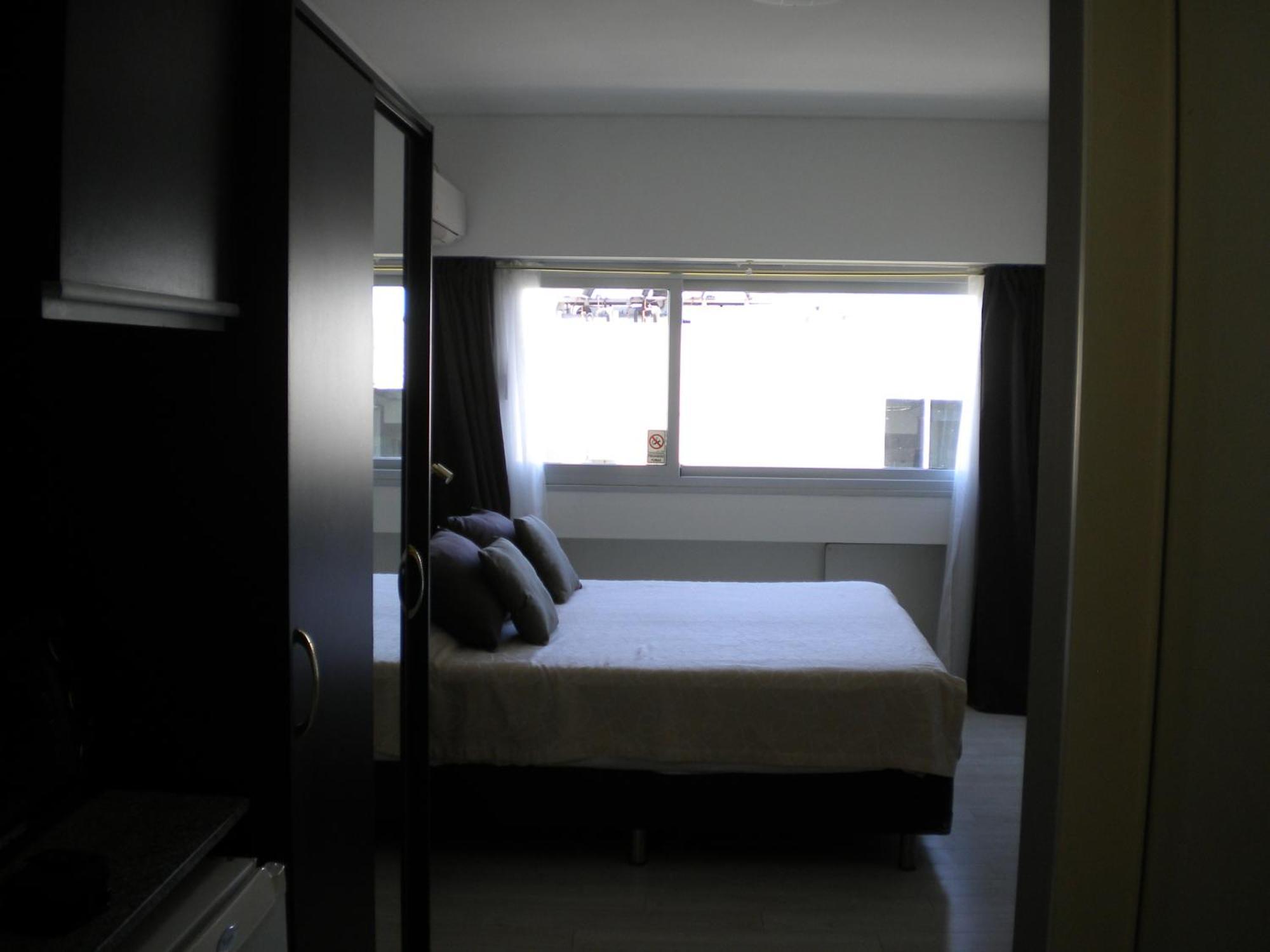 Departamento Frente Al Hospital Italiano Apartment *