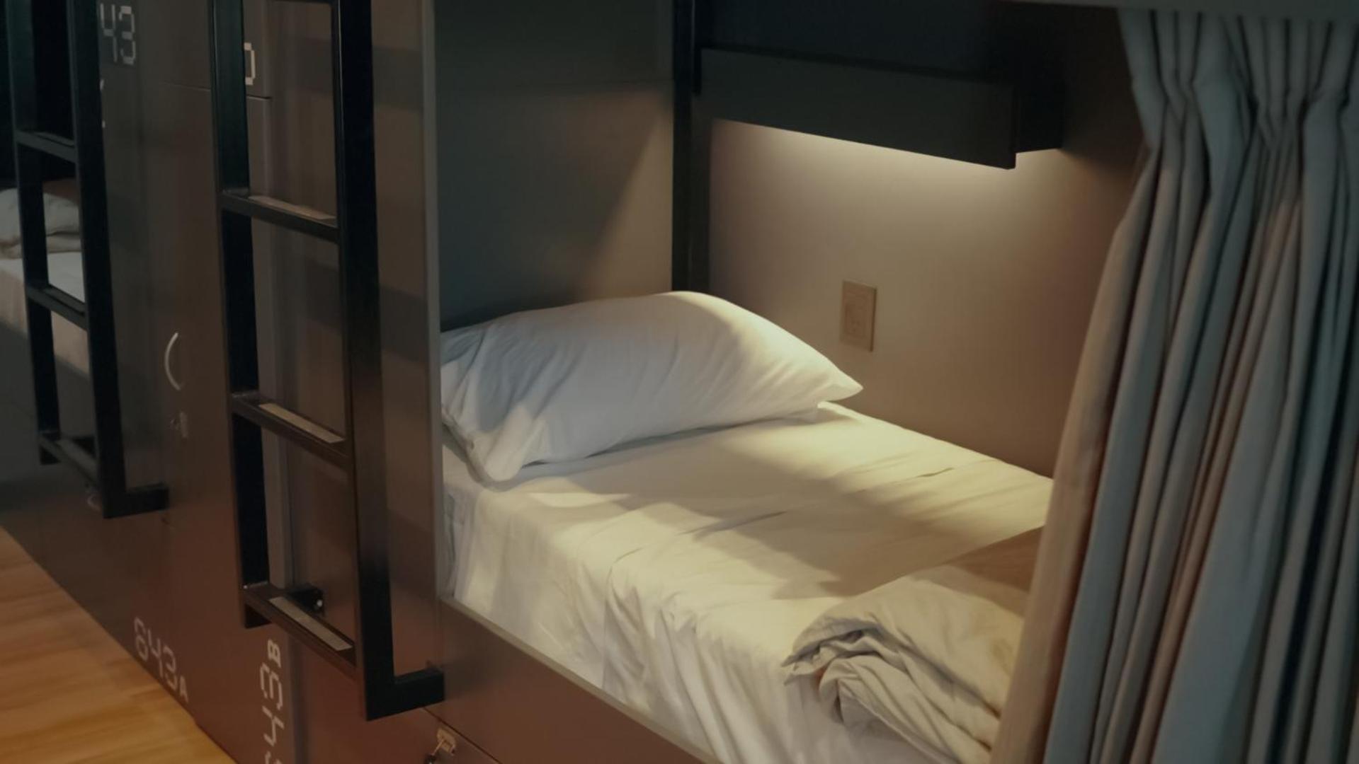 Mons Hostel *