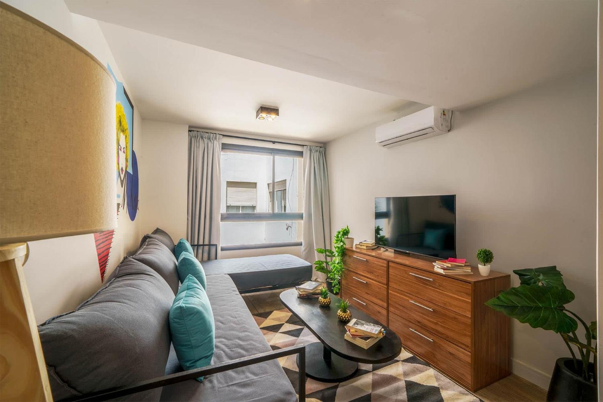 Apartment Fliphaus Chic Haus I Lux 2 Bd Terrace And Pool